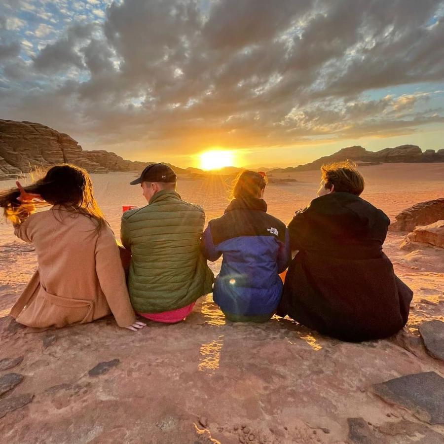 Moon City With Sunset Tour Wadi Rum Exterior foto